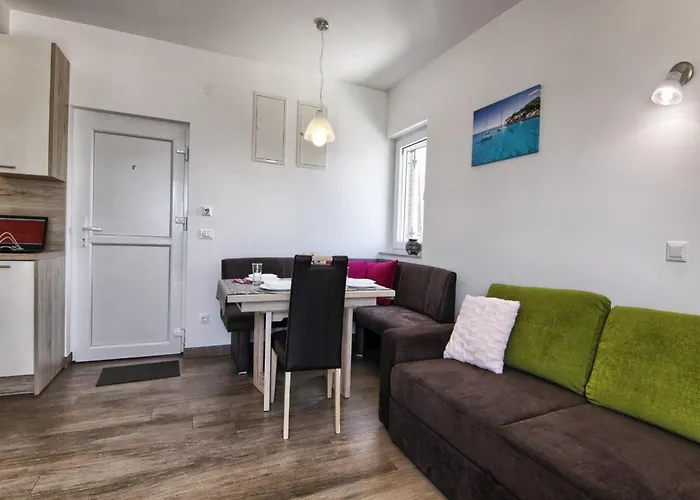 Victoria - One Bedroom With Terrace And Sea View A1 アパート *
