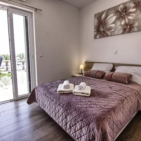 Victoria - One Bedroom With Terrace And Sea View A1 Pakoštane