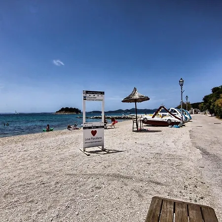 Διαμέρισμα Victoria - One Bedroom With Terrace And Sea View A1 *