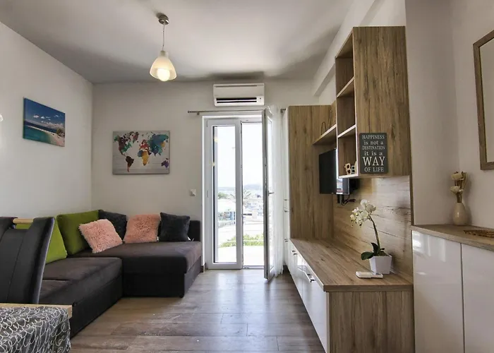 Victoria - One Bedroom With Terrace And Sea View A1 شقة باكوشتاني